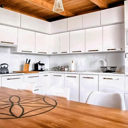 Apartment In With Kitchenette