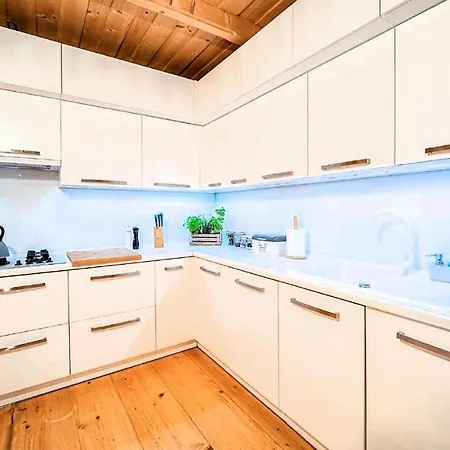 Apartment In With Kitchenette Ratulow